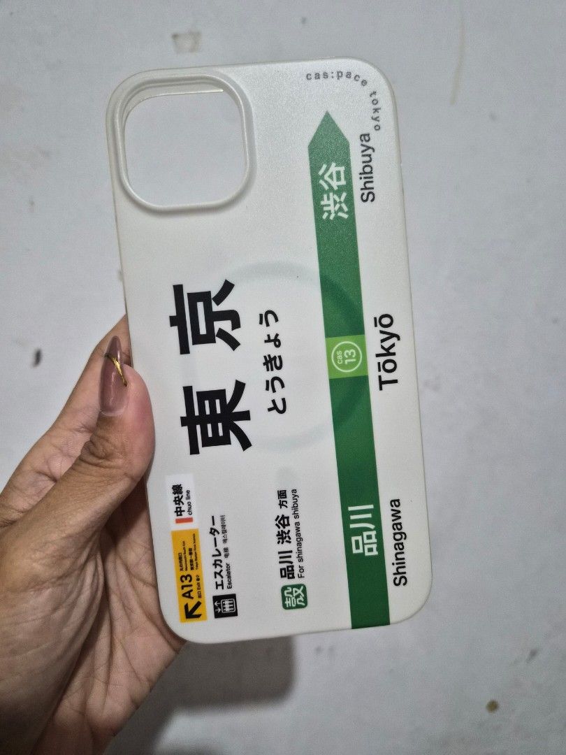 Authentic Cas:pace New Tokyo Magsafe Case Iphone 15 Plus (Category: Cases & Sleeves) located in Cavite. Submitted by jemtamayo (Listing ID 1456089799, Image 2). Description: Original Price: P2500 💯 original with original box slightly used IMPORTANT NOTE: If you see some signs of yellowing, it is because of the material and not the usage. If you want no yellowing, you are always welcome to buy brand new. Thank you!! PLEASE DO NOT MAKE AN OFFER if