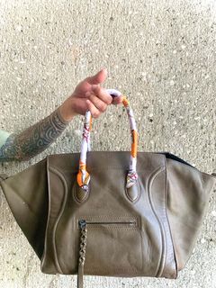 (Category: ) located in . Submitted by luxxe_closet (Listing ID 1456122433, Image 1). Description: .