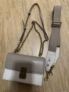 （分類：）位於 。 由 dermat 提交（商品編號 1456162115，圖片 1）。簡介： 。
