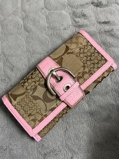 (Category: ) located in . Submitted by decl.closet. (Listing ID 1456207808, Image 1). Description: .