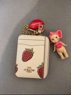 (Category: ) located in . Submitted by iloveshopping123_748 (Listing ID 1456137447, Image 1). Description: .