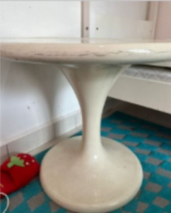 Coffee Table (Category: Tables & Sets) located in Kuala Lumpur. Submitted by newhawk_8fa79b (Listing ID 1456076844, Image 1). Description: Nak lepaskan meja kopi dalam keadaan baik & masih cantik. Sesuai untuk ruang tamu dan bilik Price: RM360 (NEGOTIABLE) Location: Kajang Condition 8/10 Boleh datang untuk tengok Contact: 01165200818 self pick up only. anything can text the number given.