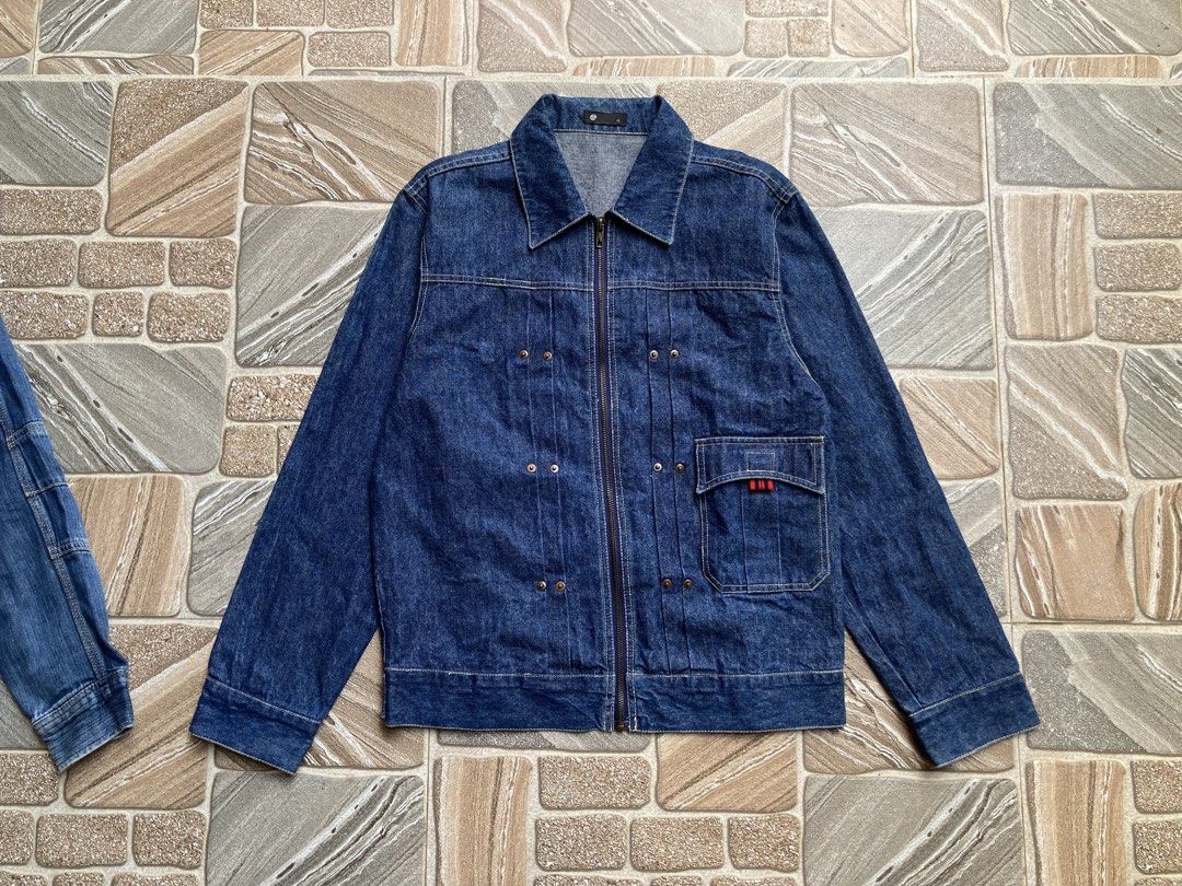Denim Workwear (Category: Coats, Jackets and Outerwear) located in Davao. Submitted by lcavan (Listing ID 1456191435, Image 1). Description: Dimes on photos.