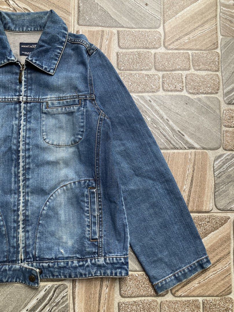 Denim Zip-Up (Category: Coats, Jackets and Outerwear) located in Davao. Submitted by lcavan (Listing ID 1456190717, Image 2). Description: Dimensions (check slides) Condition: 10/10 Color may vary due to lighting MOP: Gcash, GoTyme Courier: J&T 1 day reservation only Strictly no cancellation No return, no exchange.