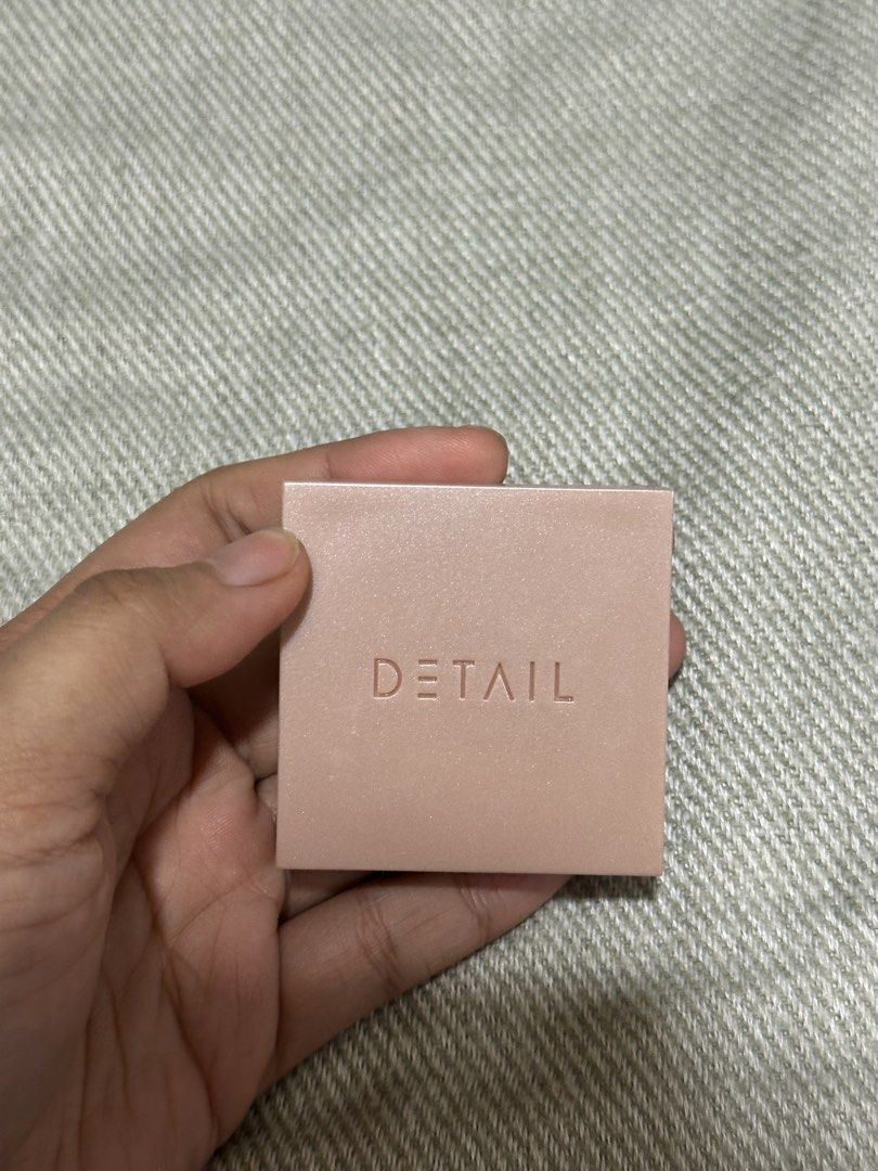 DETAIL Silk Touch Diffused Blush in Fresco (Category: Makeup) located in Taguig. Submitted by mandms09 (Listing ID 1456076814, Image 1). Description: - Silk Touch Diffused Blush - Shade: Fresco - Net Weight: 4g - Features a compact case with a mirror - Perfect for a natural-looking flush on your cheeks.
