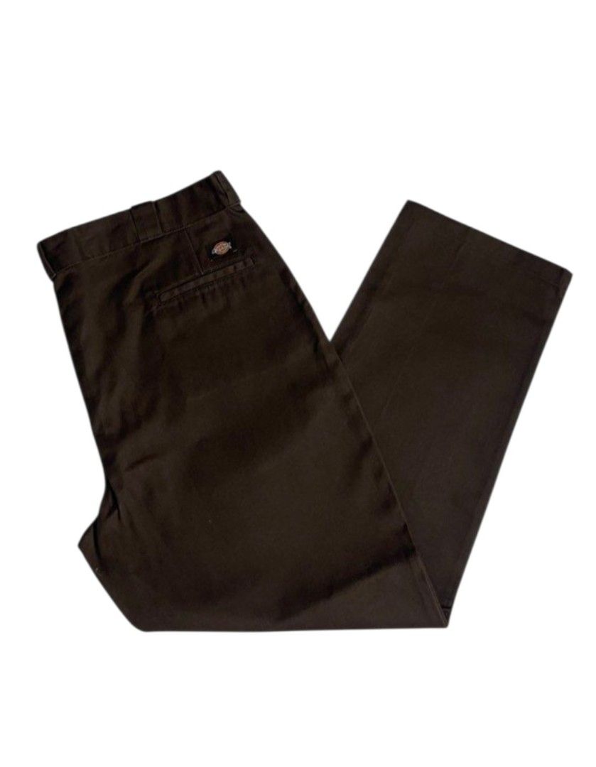 Dickies 874 Pants Choco Brown (Category: Jeans) located in Bacoor. Submitted by davealvare39194 (Listing ID 1456124524, Image 1). Description: - Classic Dickies work pants - Color: Brown - Fit: Straight leg - Material: Durable fabric - Closure: Button and zip - Features: Belt loops, two front pockets, two back pockets - Ideal for: Everyday wear or work.