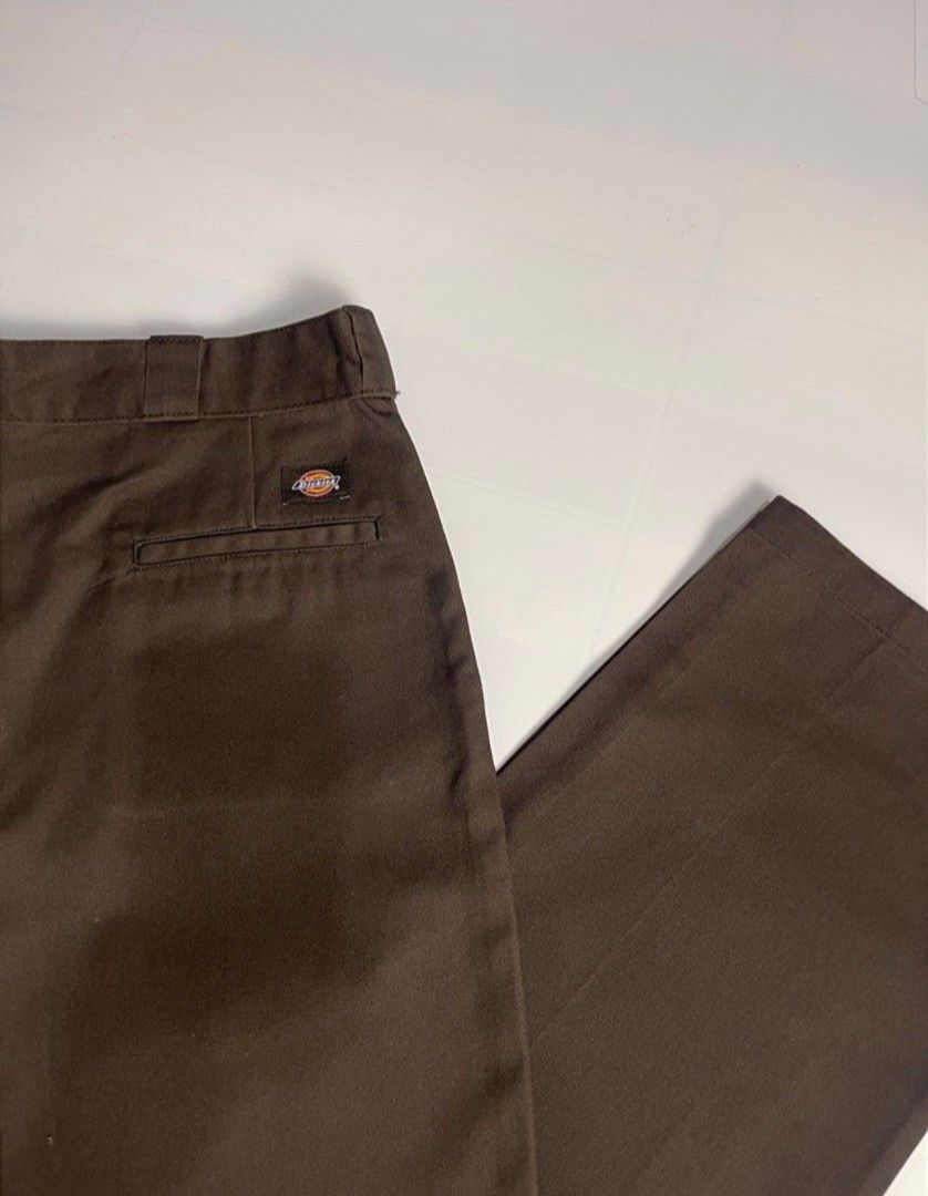 Dickies 874 Pants Choco Brown (Category: Jeans) located in Bacoor. Submitted by davealvare39194 (Listing ID 1456124524, Image 3). Description: - Classic Dickies work pants - Color: Brown - Fit: Straight leg - Material: Durable fabric - Closure: Button and zip - Features: Belt loops, two front pockets, two back pockets - Ideal for: Everyday wear or work.