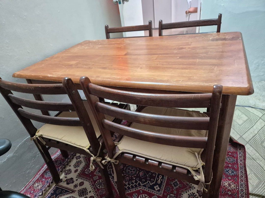 Dining Table (Category: Tables & Sets) located in Kuala Lumpur. Submitted by icaparep (Listing ID 1456079032, Image 2). Description: 2 set meja makan + set kerusi untuk dijual.