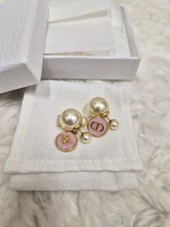 （分類：）位於 。 由 lotsochristy 提交（商品編號 1456148733，圖片 1）。簡介： 。