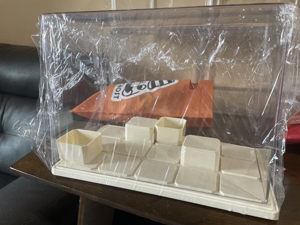 Display Case (Category: Storage Boxes & Baskets) located in Singapore. Submitted by xxdjokerxx (Listing ID 1456089425, Image 1). Description: Display Case for your collectibles or even jewellery!! Brand New! self collect sembawang .