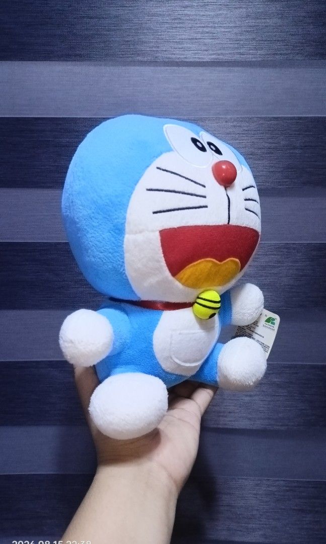 Doraemon Classic 10x8 inches Plushie (Category: Plushies & Soft Toys) located in Bacoor. Submitted by raket_projects (Listing ID 1456096605, Image 2). Description: P500 only Doraemon Classic 10x8 inches Plushie 🩷 As is wyswyg 🩷 Clean and Fresh 🫧 🩷 With clear etiketa 🩷 With papertag ✨.