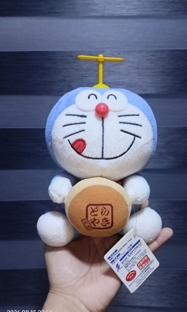 Doraemon dorayaki Vintage Plushie (Category: Plushies & Soft Toys) located in Bacoor. Submitted by raket_projects (Listing ID 1456104867, Image 1). Description: P700 only Doraemon dorayaki Vintage Plushie 🩷 As is wyswyg 🩷 Clean and Fresh 🫧 🩷 With clear etiketa 🩷 With papertag ✨.