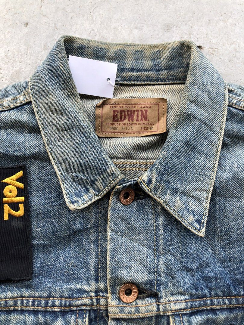 EDWIN (Category: Coats, Jackets and Outerwear) located in Pasir Gudang. Submitted by syla2nd (Listing ID 1456143566, Image 3). Description: VTG EDWIN TRUCKER PALO KAIN SIZE M PIT 20 LABUH 24,5 CDTN PADU .