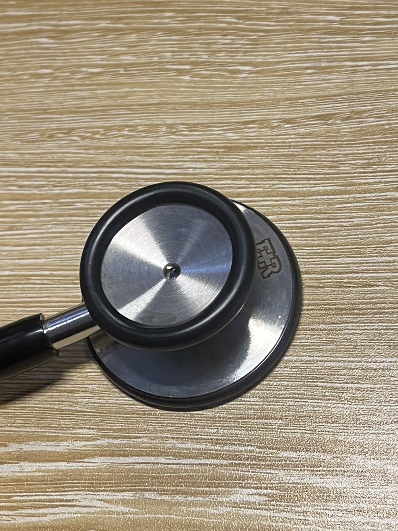 Ever Ready First Aid Dual Head Deluxe Teaching Stethoscope (Category: Medical Supplies & Tools) located in Malolos. Submitted by iyowa7323 (Listing ID 1456070008, Image 3). Description: Ever Ready First Aid Deluxe Dual-Head Teaching Stethoscope US quality Never used, good as new. Original price around ₱4,500 Price is negotiable. Can do meet ups in selected locations only preferably malolos. Can ship via lalamove or lbc (no DP full payment only wi