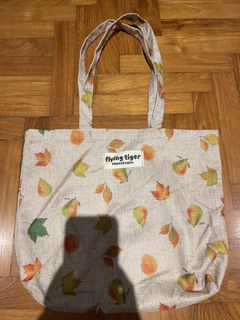 (Category: ) located in . Submitted by MrsMarieKondo (Listing ID 1456193128, Image 1). Description: .