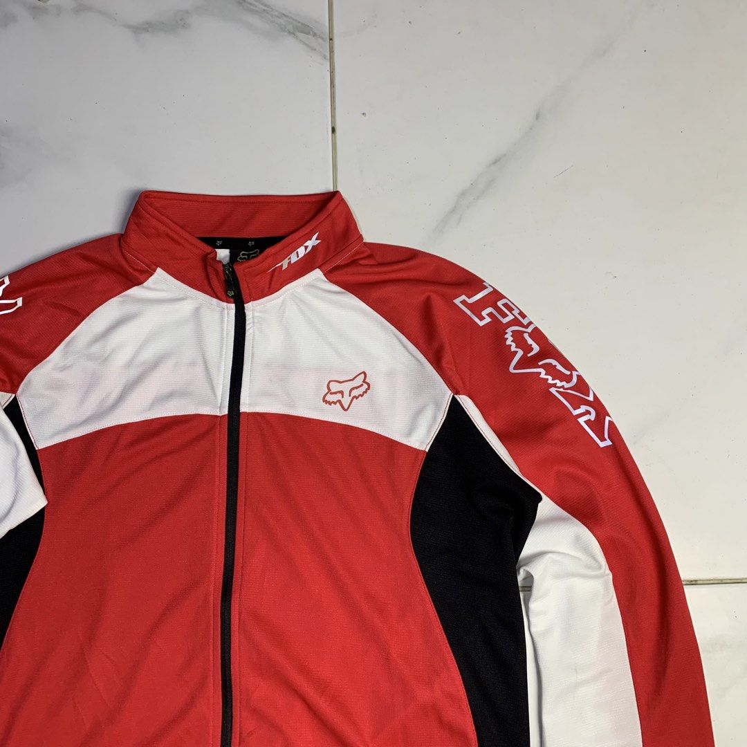 Fox Racing Cycling Jersey Reflectorized Logo (Category: Coats, Jackets and Outerwear) located in Mandaue City. Submitted by hannahitems (Listing ID 1456182328, Image 2). Description: Fox Racing Cycling Jersey Reflectorized Logo L on tag 20 width 26 length Asnew -999.