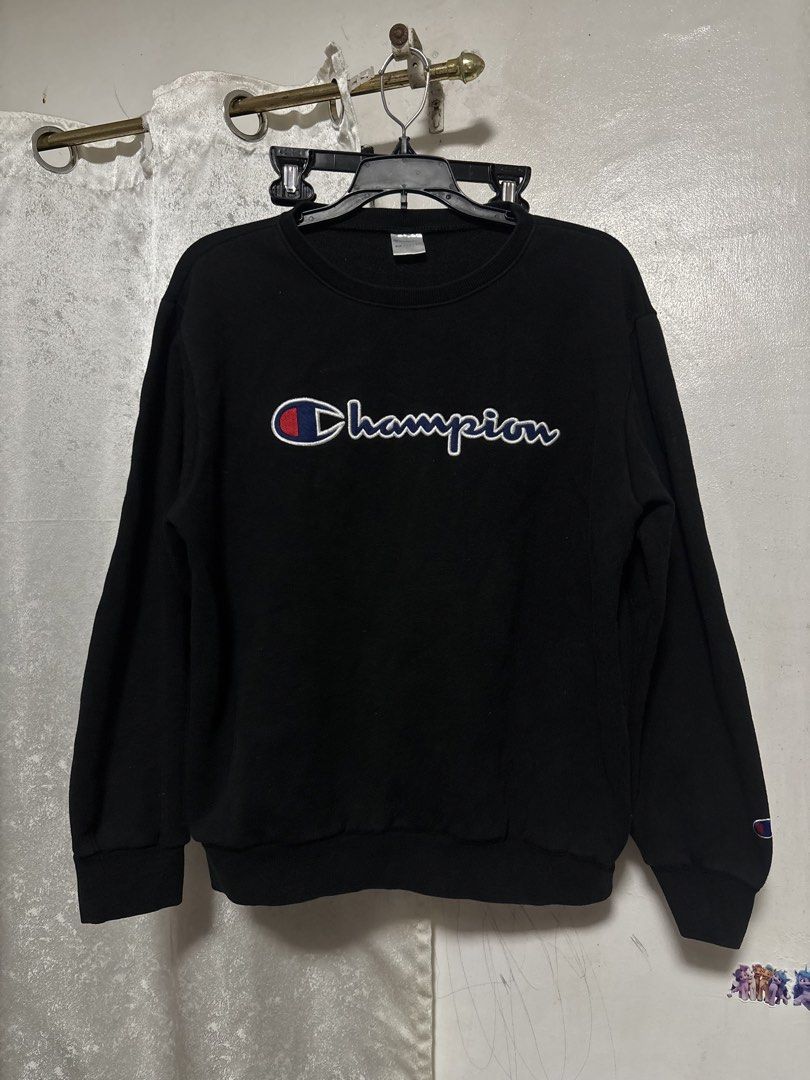 FREE SF Champion Pullover Jacket (Category: Coats, Jackets and Outerwear) located in Pozorrubio. Submitted by ryeisdecluttering (Listing ID 1456162288, Image 1). Description: Size Small-Med Mens Gcash/BPI J&T Express.
