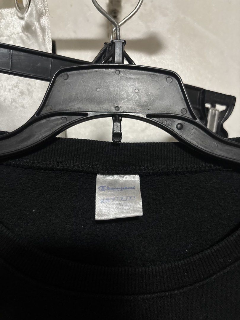 FREE SF Champion Pullover Jacket (Category: Coats, Jackets and Outerwear) located in Pozorrubio. Submitted by ryeisdecluttering (Listing ID 1456162288, Image 2). Description: Size Small-Med Mens Gcash/BPI J&T Express.