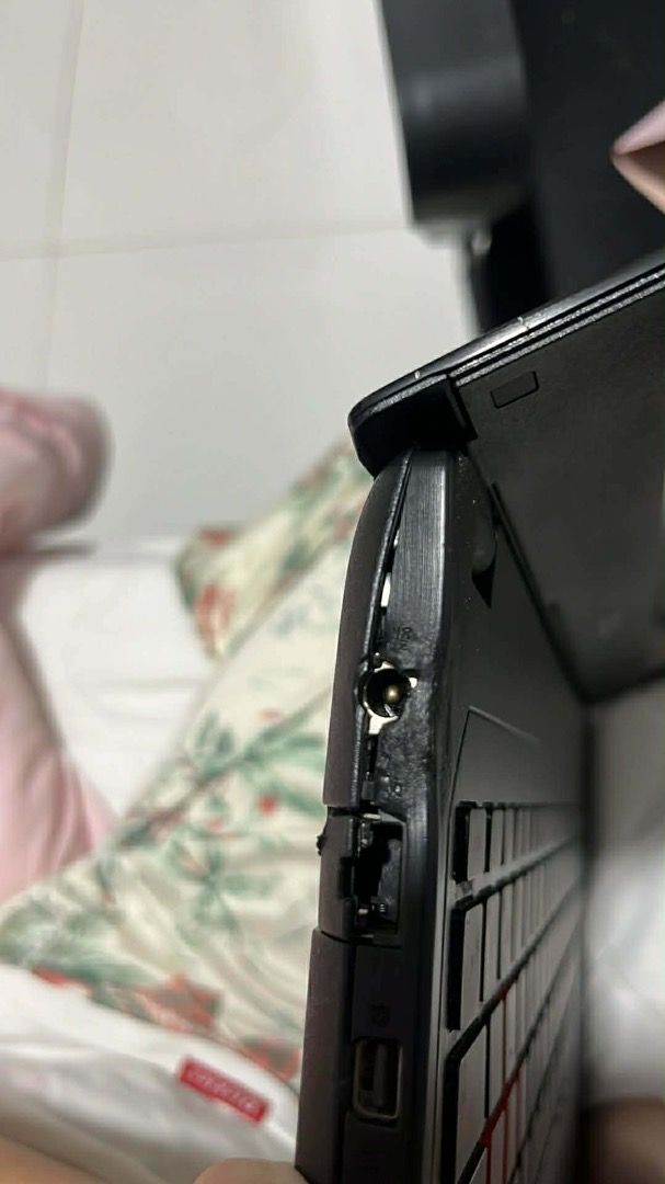 FX502VD GAMING LAPTOP FOR SWAP! (Has Issues) (Category: Laptops & Notebooks) located in Caloocan City. Submitted by ezashjuls (Listing ID 1456229671, Image 3). Description: FOR SALE/SWAP ASUS FX502VD Gaming Laptop. Has Issues (See at bottom) SWAP TO: IPAD A16 256GB, add cash ako STRICLY MEET UP ONLY IF SWAP Around 1.5-2.5k lang replacement ng battery (MAIN ISSUE), pag pinalitan goods na goods na. SPECS: - 16GB DDR4 RAM (on board 8gb) - INTEL I7 7