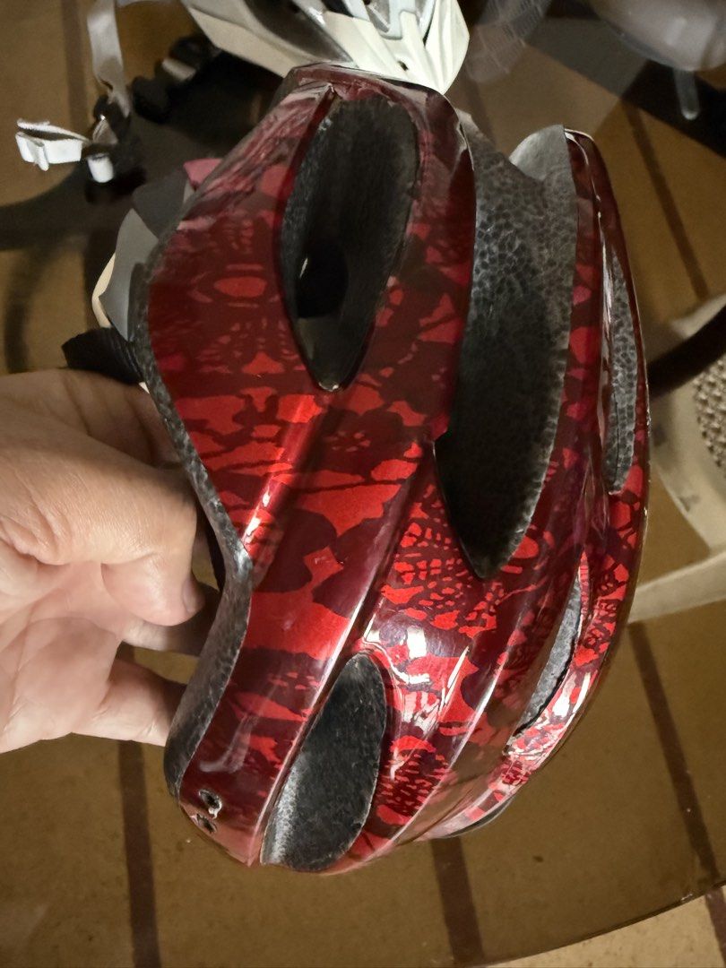 GIRO Bicycle Helmet - Red (Category: Bicycles) located in Quezon City. Submitted by s000p (Listing ID 1456064972, Image 2). Description: - Giro Bicycle Helmet - Size: Small - Refer to pictures for details RFS: Barely used. Placed in storage cabinet. Need funds Shipping c/o buyer. .