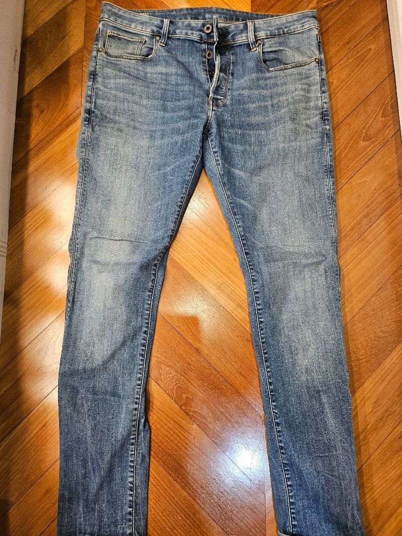 Gstar basic jeans (Category: Jeans) located in Singapore. Submitted by vjmagasin (Listing ID 1456097895, Image 1). Description: gstar basic jeans. very comfy.