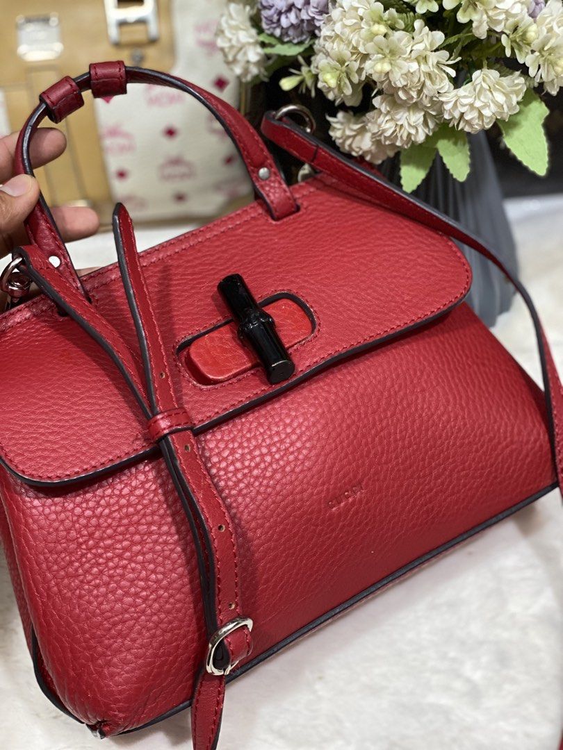 Gucci Alma type (Category: Luxury Bags & Wallets) located in Davao. Submitted by jaysonthego (Listing ID 1456082297, Image 3). Description: Gucci Alma type Super Gandara 😍😘👜💼 New arrival 😱 Just Pm me 😍 MOP: Gcash / Palawan / BDO / ML / etc... We ship Nationwide JRS / LBC / J&T / FedEx / EMS.