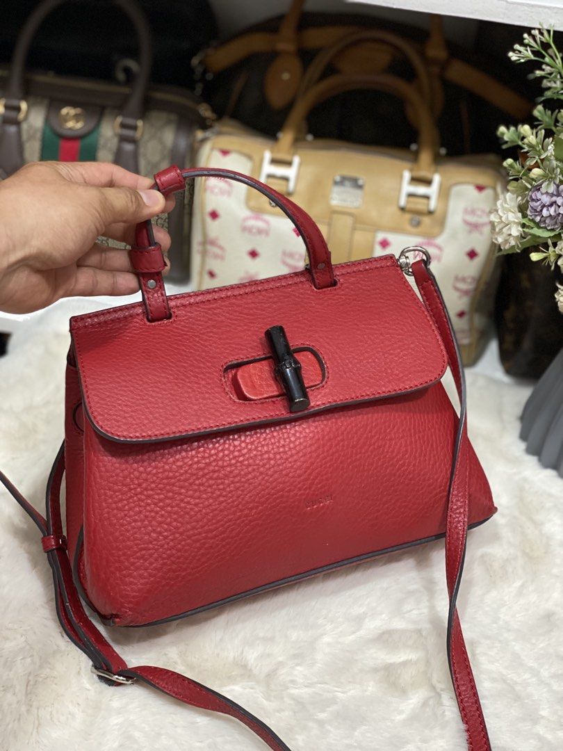 Gucci Alma type (Category: Luxury Bags & Wallets) located in Davao. Submitted by jaysonthego (Listing ID 1456082297, Image 1). Description: Gucci Alma type Super Gandara 😍😘👜💼 New arrival 😱 Just Pm me 😍 MOP: Gcash / Palawan / BDO / ML / etc... We ship Nationwide JRS / LBC / J&T / FedEx / EMS.