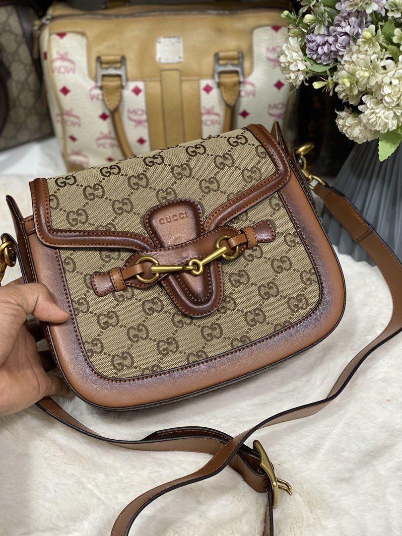 Gucci Sling (Category: Luxury Bags & Wallets) located in Davao. Submitted by jaysonthego (Listing ID 1456075834, Image 1). Description: Gucci Sling Super Gandara 😍😘👜💼 New arrival 😱 Just Pm me 😍 MOP: Gcash / Palawan / BDO / ML / etc... We ship Nationwide JRS / LBC / J&T / FedEx / EMS.