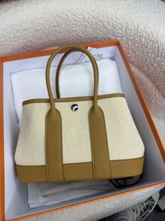 （分類：）位於 。 由 reluxury_ 提交（商品編號 1456143795，圖片 1）。簡介： 。
