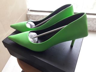 （分類：）位於 。 由 superhighheel 提交（商品編號 1456098712，圖片 1）。簡介： 。