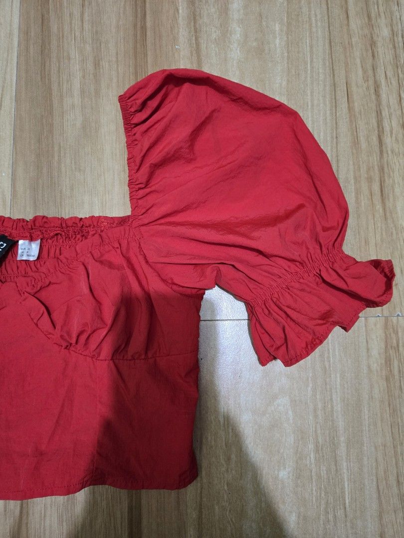 H&M DIVIDED RED PUFF SLEEVE BUSTIER STYLE CROPTOP (Category: Others Tops) located in Balanga. Submitted by ms.parkfilter (Listing ID 1456180507, Image 3). Description: H&M DIVIDED RED PUFF SLEEVE BUSTIER STYLE CROPTOP SIZE 32 | XXS ON TAG (CAN ALSO FIT TO XS-SMALL BODYFRAME) SQUARE NECKLINE and VOLUMINOUS SHORT PUFFSLEEVE WITH RUFFLED ELASTIC HEM NEVER USED NO ISSUE NO WHEN WORN PHOTO.