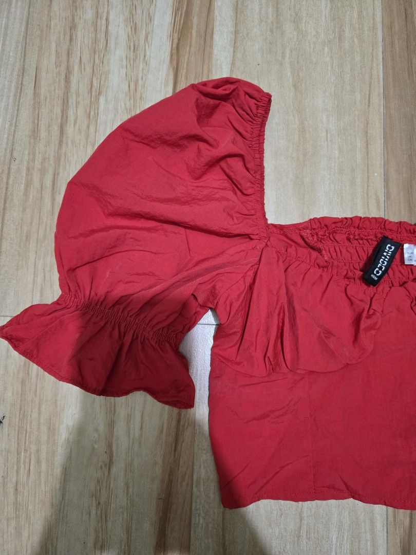 H&M DIVIDED RED PUFF SLEEVE BUSTIER STYLE CROPTOP (Category: Others Tops) located in Balanga. Submitted by ms.parkfilter (Listing ID 1456180507, Image 2). Description: H&M DIVIDED RED PUFF SLEEVE BUSTIER STYLE CROPTOP SIZE 32 | XXS ON TAG (CAN ALSO FIT TO XS-SMALL BODYFRAME) SQUARE NECKLINE and VOLUMINOUS SHORT PUFFSLEEVE WITH RUFFLED ELASTIC HEM NEVER USED NO ISSUE NO WHEN WORN PHOTO.