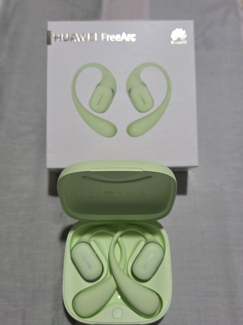 Huawei Free Arc / Green (Category: Earphones) located in Paranaque City. Submitted by kaye.1109 (Listing ID 1456226006, Image 2). Description: Good as new Used a few times Comes complete •Box •Receipt RFS: Spare.