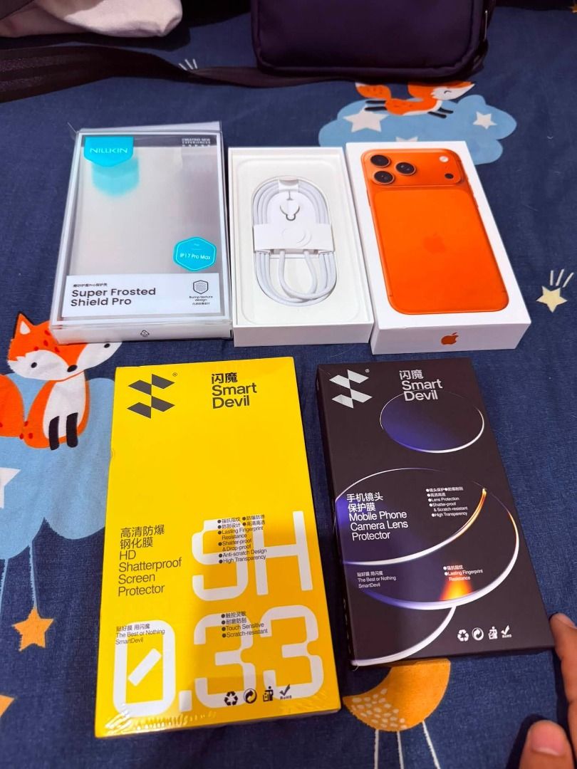 iPhone 17 Pro Max 512gb Cosmic Orange (bnew) (Category: Cases & Sleeves) located in Quezon City. Submitted by rolls1522 (Listing ID 1456120297, Image 1). Description: For Sale or Swap iPhone 17 Pro Max 512 GB (Cosmic Orange) 25 days old pa lang. August 15 lang nabili, binuksan lang for testing Complete with receipt warranty til August 2027 makinis na makinis 100% Battery Health 8 Cycle Count Openline NTC - Box - Original USB-C cable - Sim Ejector