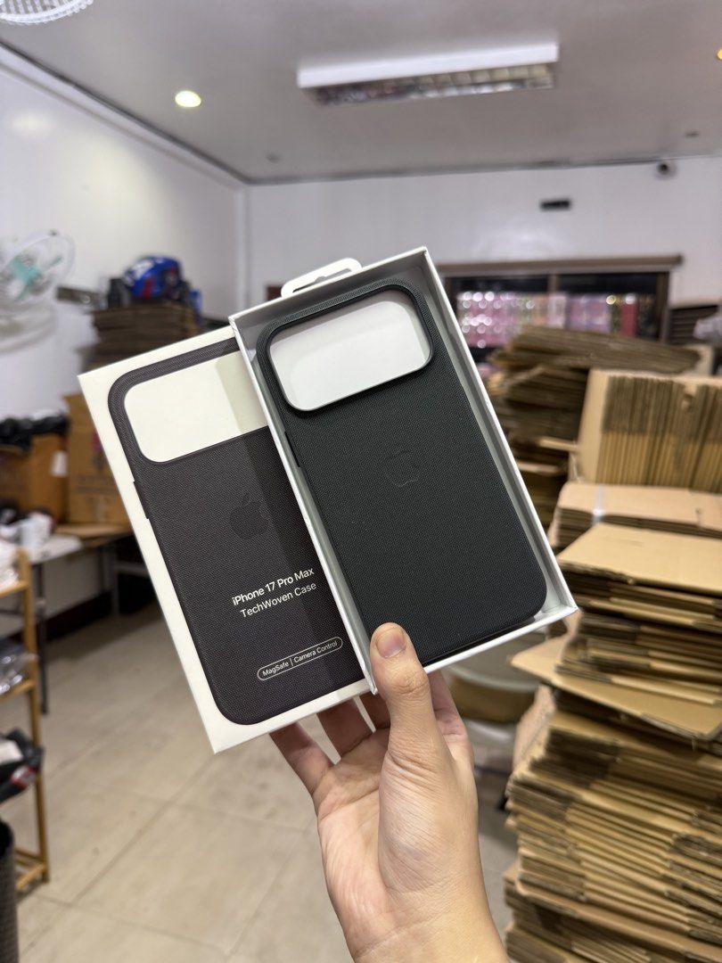 iPhone 17 Pro Max MagSafe Techwoven Case (Category: Cases & Sleeves) located in Manila. Submitted by mercedgret74092 (Listing ID 1456202262, Image 3). Description: Other cases also available po.