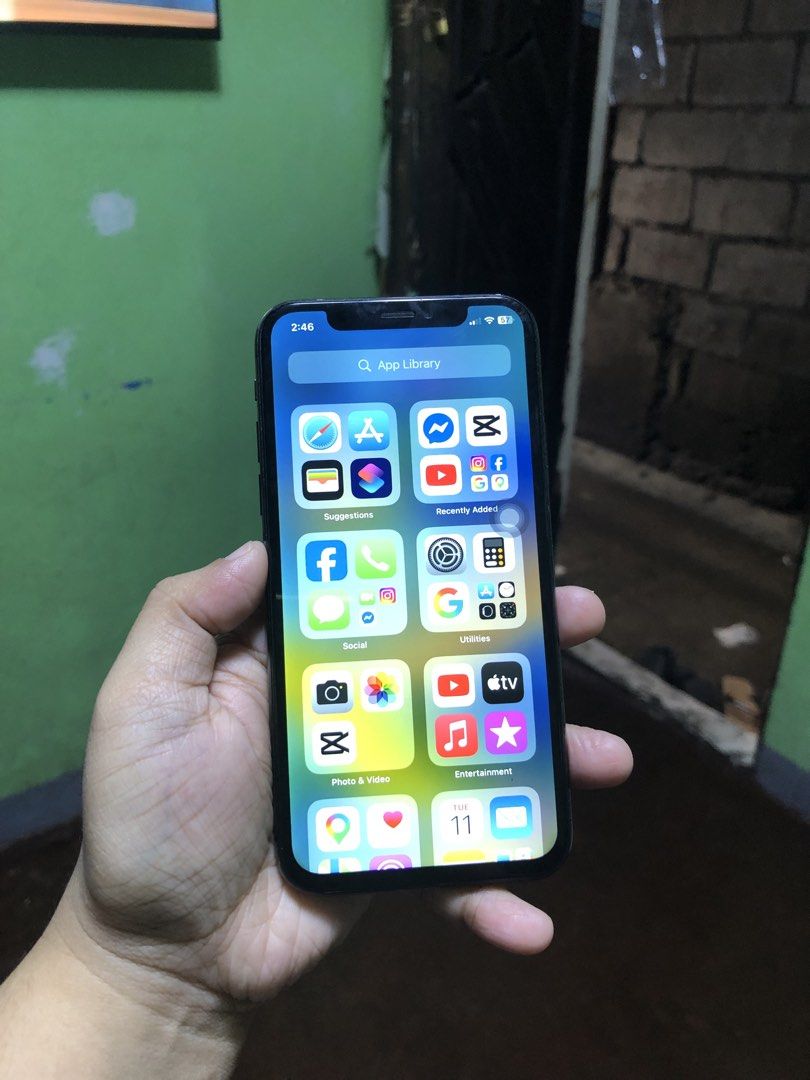 Iphone X 64gb 100% batt (Category: iPhone X Series) located in Paranaque City. Submitted by linahiman12 (Listing ID 1456149253, Image 2). Description: Iphone X 64gb 100% batt No true tone Anysim Good condition Check b4 payment 6k only! Parañaque location. 📍.