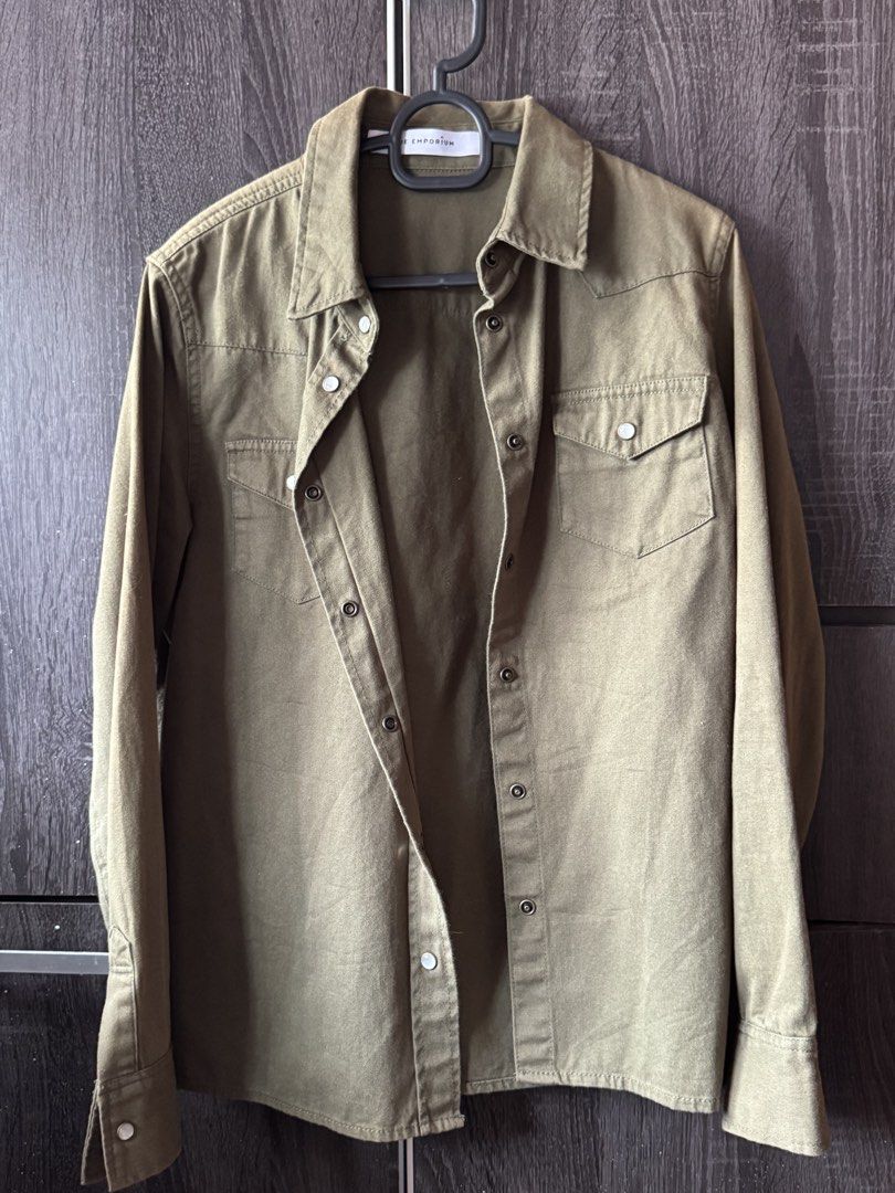 Jacket olive (Category: Coats, Jackets and Outerwear) located in Cheras. Submitted by nraryssaa (Listing ID 1456122021, Image 1). Description: postage sm rm8 ss rm15.