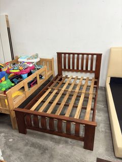 (Category: ) located in . Submitted by goodsdmy_secondhandshop (Listing ID 1456193482, Image 1). Description: .