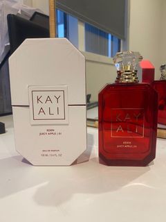 (Category: ) located in . Submitted by luxuryperfume (Listing ID 1456166070, Image 1). Description: .