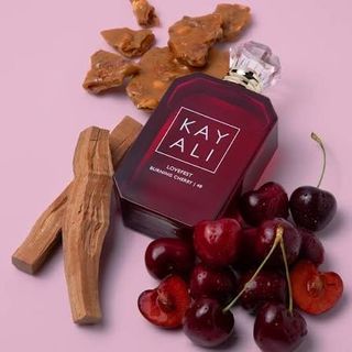 (Category: ) located in . Submitted by luxuryperfume (Listing ID 1456165623, Image 1). Description: .