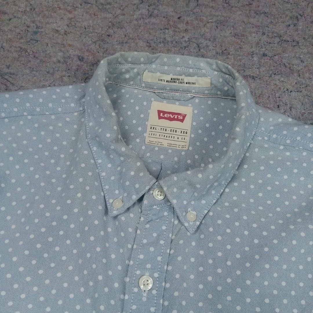 Kemeja Levis (Kategori: Atasan) berada di Jember. Dikirim oleh inyikstuff (ID iklan 1456057504, Gambar 3). Deskripsi: Kemeja Levi’s Modern Fit Dot Pattern Oxford Button Bown Second Original No Art. 14163-0005 Made in India Size XXL Panjang 82 Lebar 63 Kondisi 90% Minus belum cuci. Pengiriman dari Jember, Jawa Timur R .