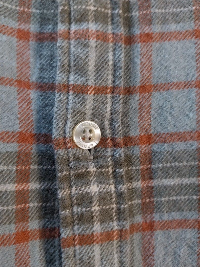 Lacoste long-sleeve plaid flannel (Category: Formal Shirts) located in Dagupan City. Submitted by treasurewaveph (Listing ID 1456225984, Image 3). Description: 🌊SIZE: W23.5xL27.5 (XL on tag) 🌊COLOR RATE: 10/10 🌊CONDITION: 10/10 🌊ISSUE: NONE ❌️❌️❌️.