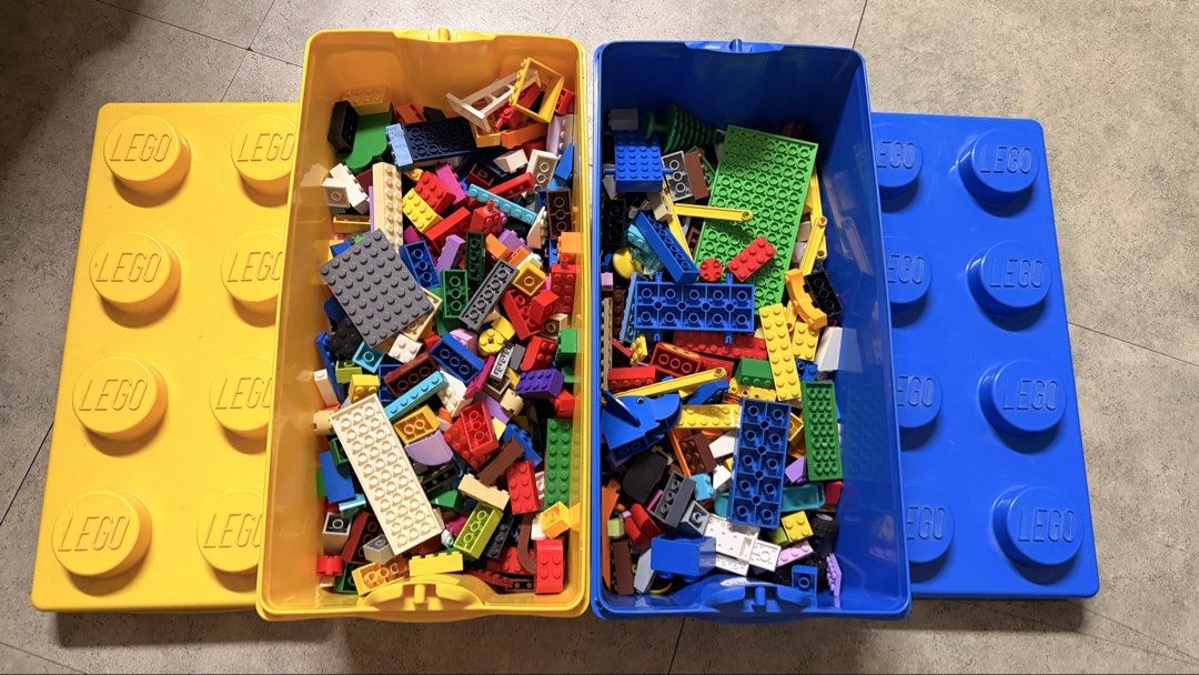 LEGO Classic Storage Brick Boxes (Yellow & Blue) (Category: Lego & Building Sets) located in Cavite. Submitted by rhea0218 (Listing ID 1456145964, Image 2). Description: - Two LEGO storage brick boxes (1 yellow, 1 blue) - Shaped like giant LEGO bricks - Ideal for organizing toys and LEGO bricks - Yellow box features LEGO Classic branding and model 10696 - Both boxes are empty and ready for use TAKE ALL AS IS NA .