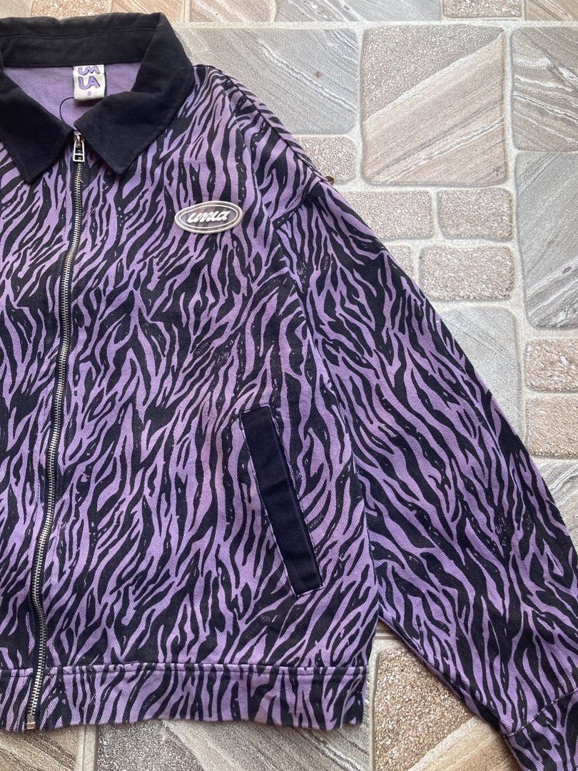 Leopard Jacket (Category: Coats, Jackets and Outerwear) located in Davao. Submitted by lcavan (Listing ID 1456160604, Image 3). Description: Dimensions (check slides) Condition: 10/10 Issue/s: Mine: 1k+ sf MOP: Gcash, GoTyme Courier: J&T 1 day reservation only Strictly no cancellation No return, no exchange.