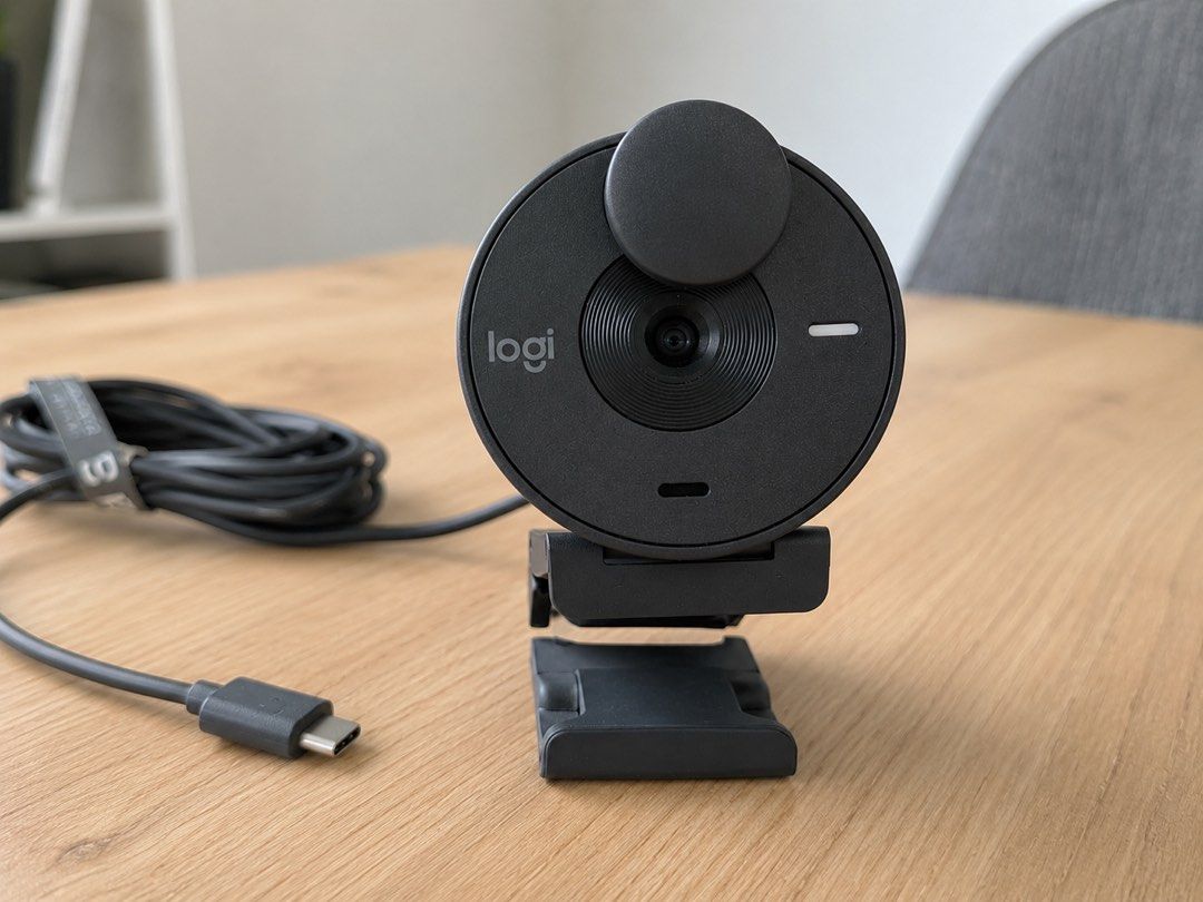Logitech BRIO 300 Webcam (Category: Webcams) located in Quezon City. Submitted by jmdguzman0330 (Listing ID 1456056937, Image 1). Description: - Logitech Brio 300 Webcam (Charcoal) - USB-C Connection - Built-in Privacy Shutter - Ideal for Video Calls and Streaming - Includes webcam and USB-C cable.