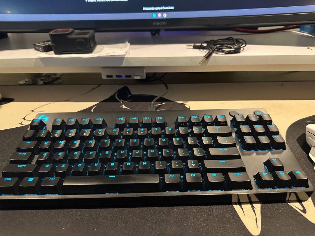 Logitech G Pro GX Blue Clicky Gaming Keyboard (Category: Computer Keyboard) located in Caloocan City. Submitted by h4ckintosh (Listing ID 1456129233, Image 3). Description: S> Logitech G PRO GX 3,500php - negotiable bought for original price last july 2025 na-stuck lang dahil extra keyboard lang - tkl (10 key less) - crisp buttons - blue switch (perfect for those who want clicky sound) - can send videos and typing test - including keyboard test t