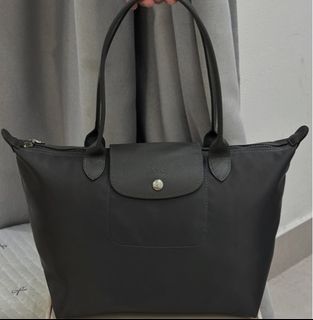(Category: ) located in . Submitted by pshoppers. (Listing ID 1456100120, Image 1). Description: .