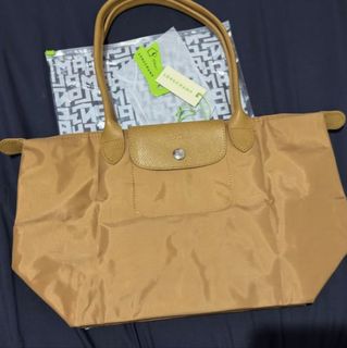 (Category: ) located in . Submitted by pshoppers. (Listing ID 1456100565, Image 1). Description: .