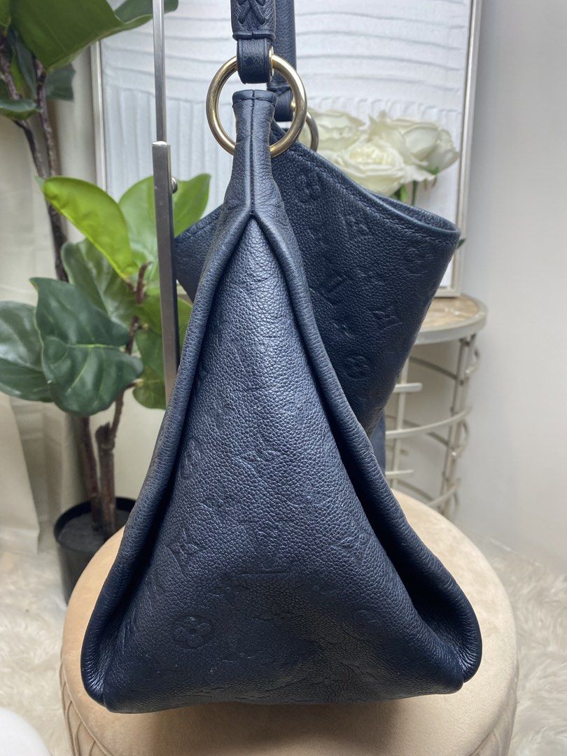 Louis Vuitton Artsy (Category: Luxury Bags & Wallets) located in Iloilo. Submitted by eliseohana (Listing ID 1456058838, Image 3). Description: .
