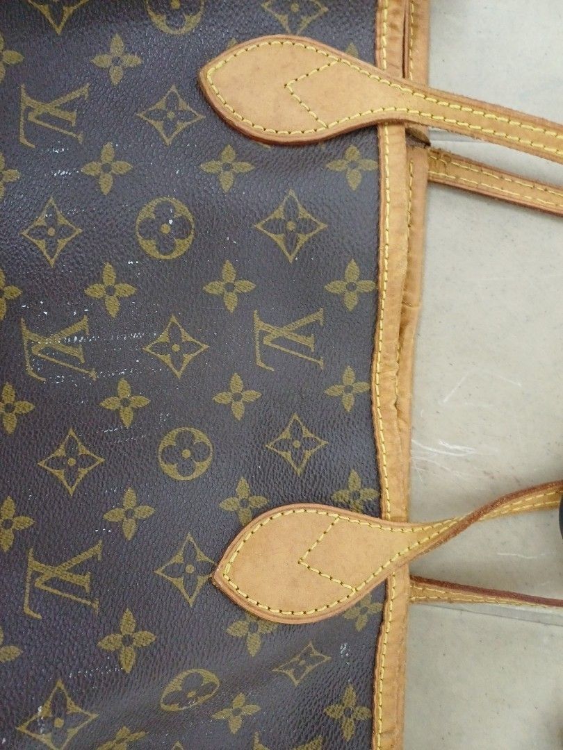 Louis Vuitton Neverfull (Category: Luxury Bags & Wallets) located in Quezon City. Submitted by jannoreyes (Listing ID 1456151226, Image 2). Description: RFS: Di na nagagamit From balikbayan box korea NEED RESTORATION.